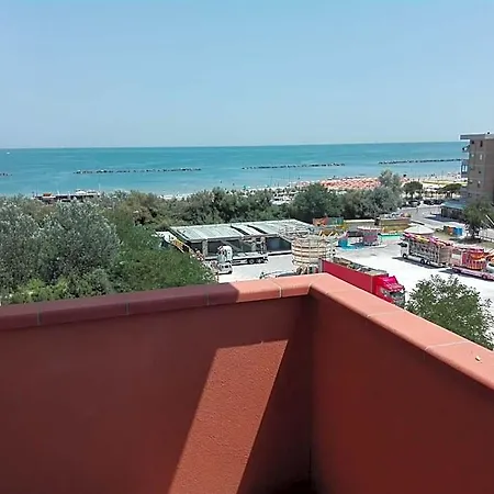 Aurora Hotel